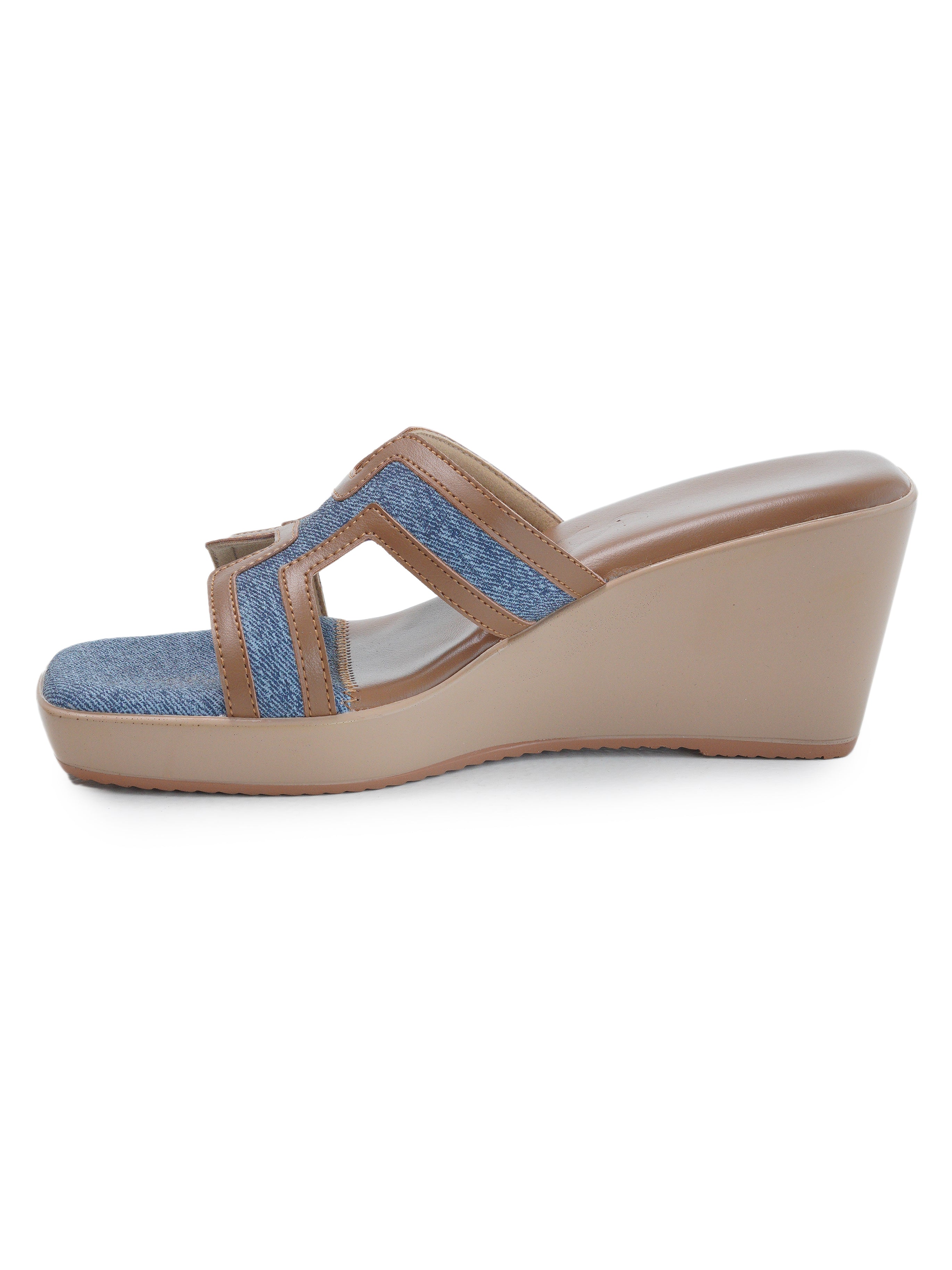 Cutout Cushioned High Wedges