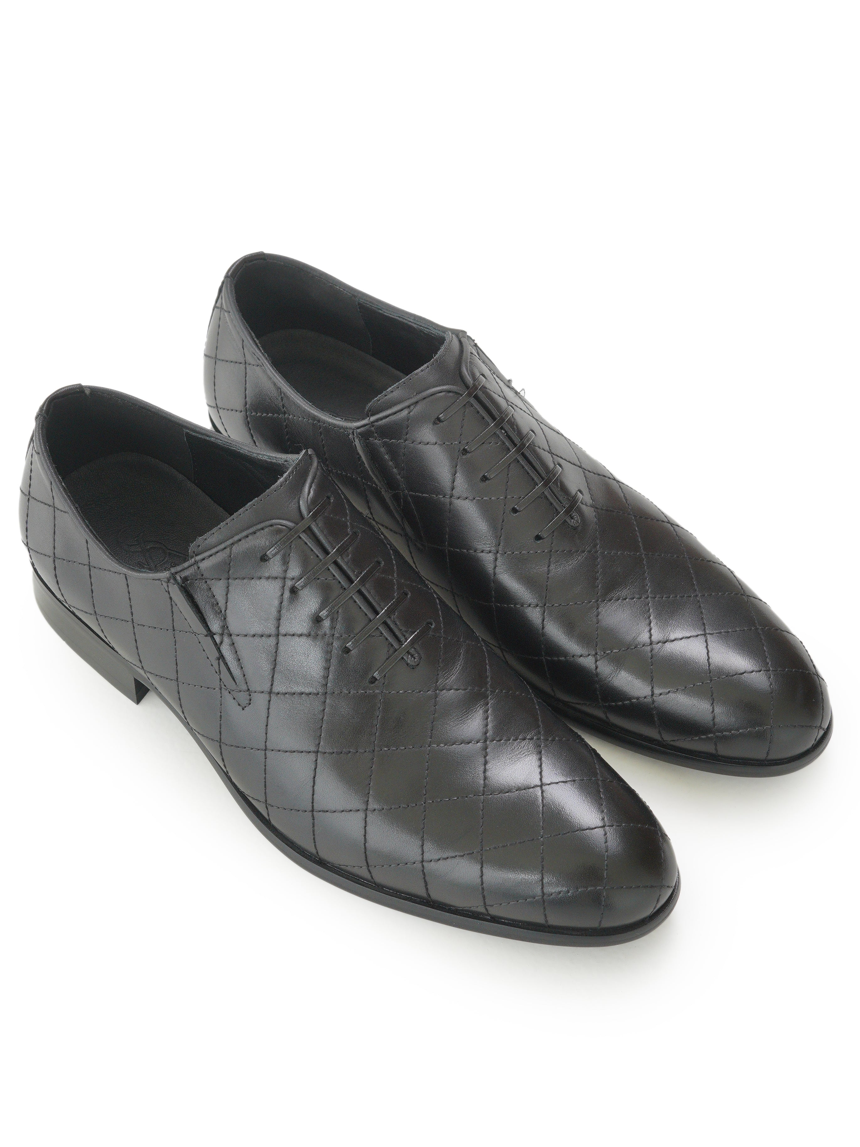 Quilted leather lace-ups