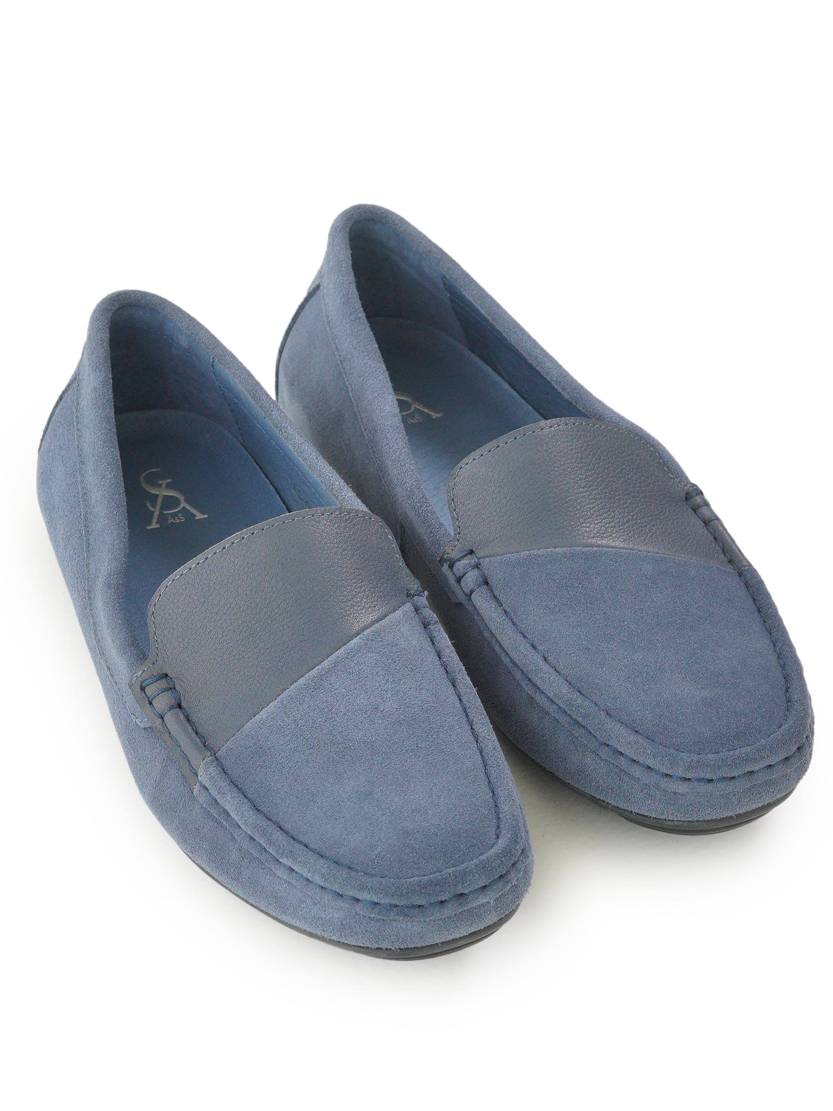 Casual loafers