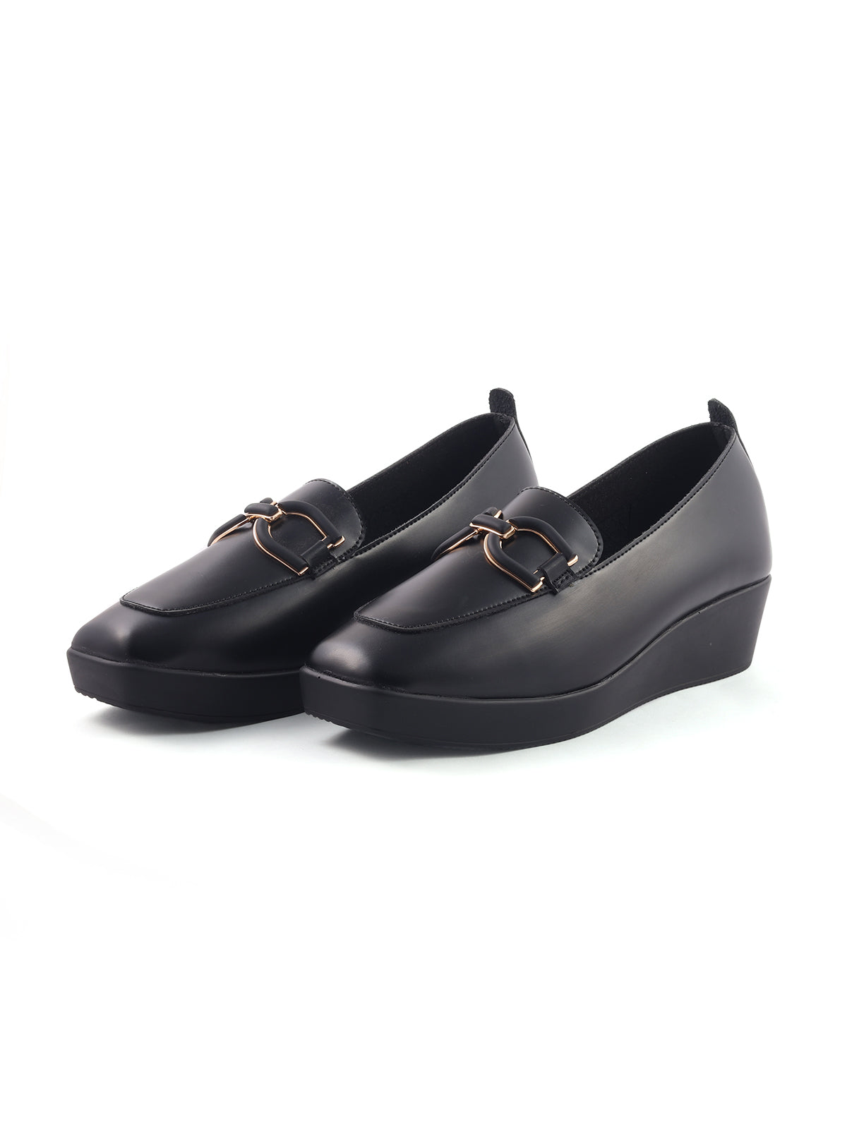 Interlock Chain Detail Loafers