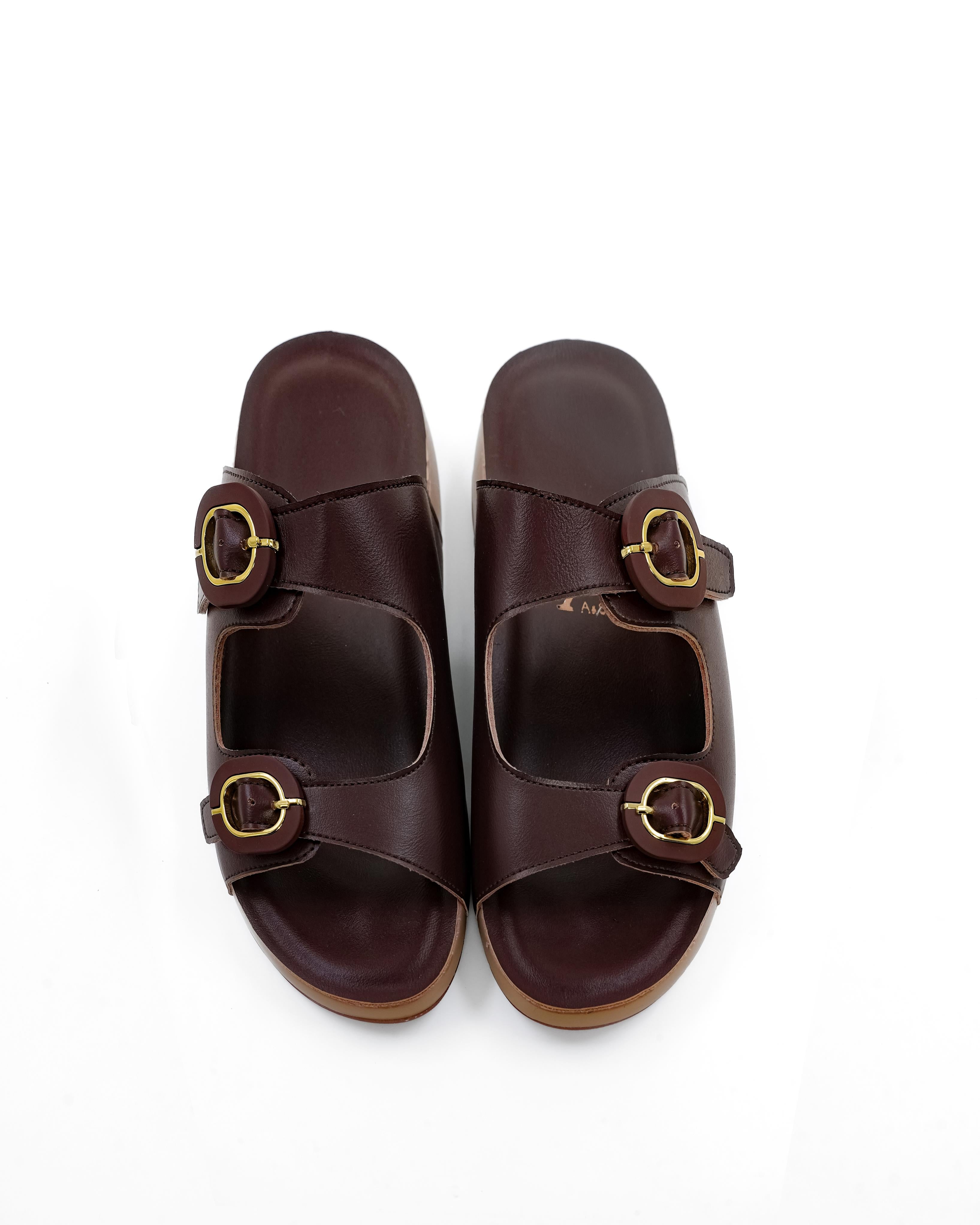 Oval Buckle Detail Sandals