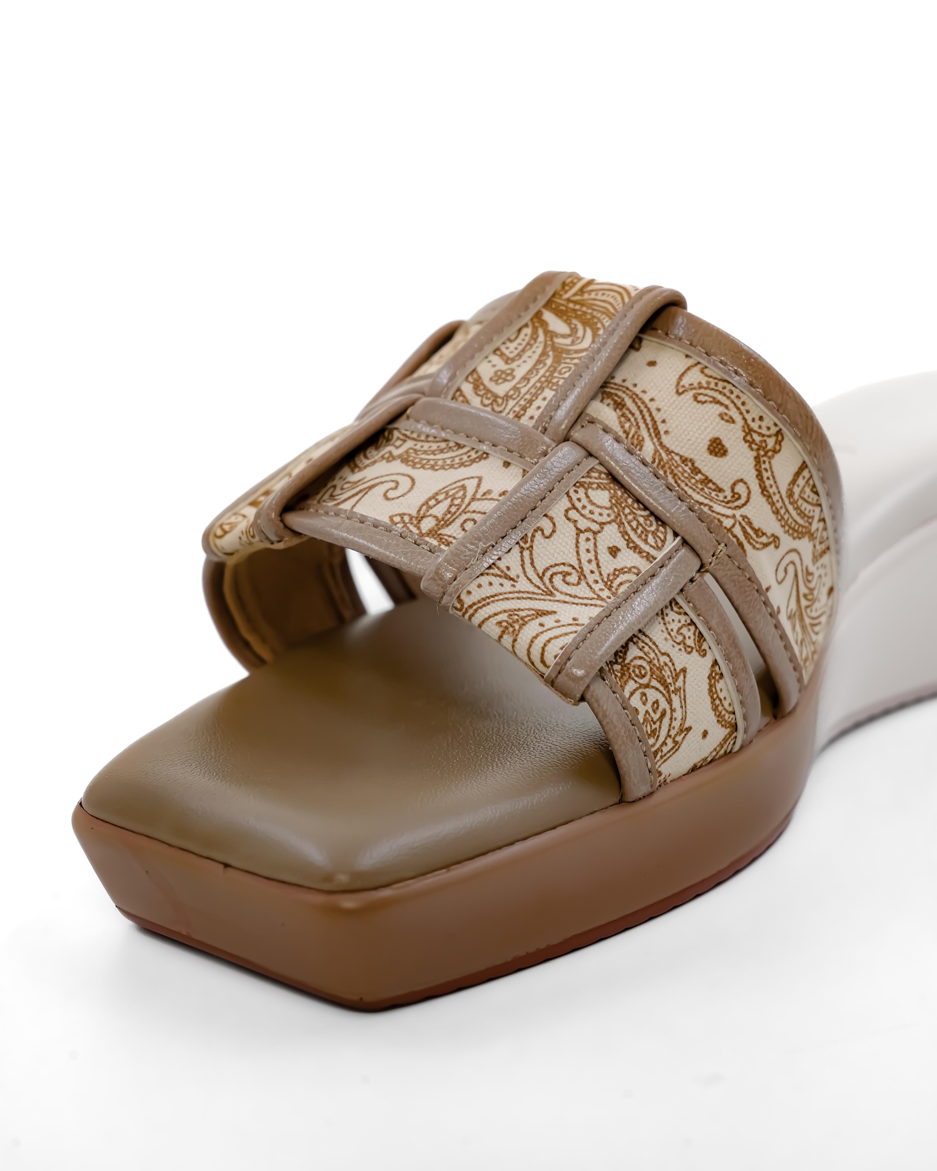Printed Cutout Wedges