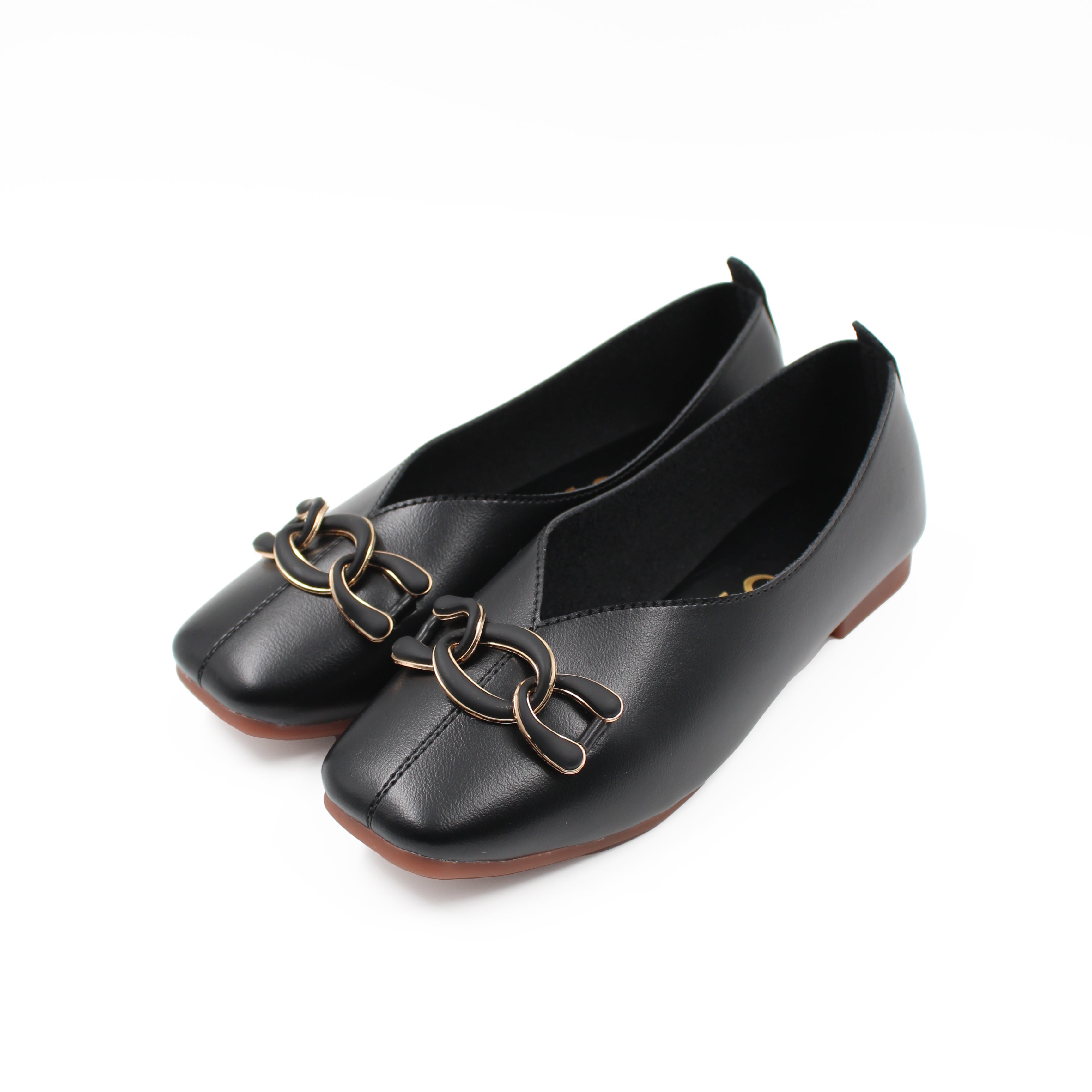 INTERLINKED CHAIN BALLERINAS