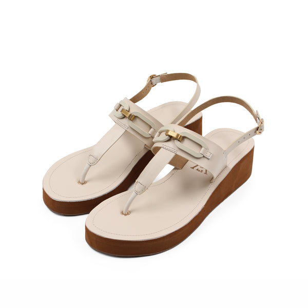 CUSHIONED BUCKLE DETAIL SANDALS
