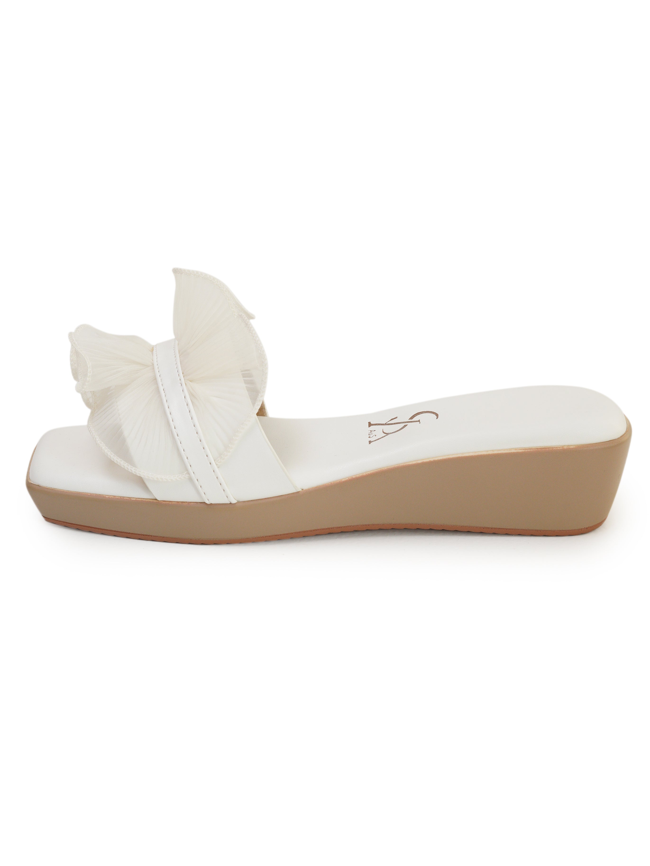 Crinkled Detail Medium Wedges