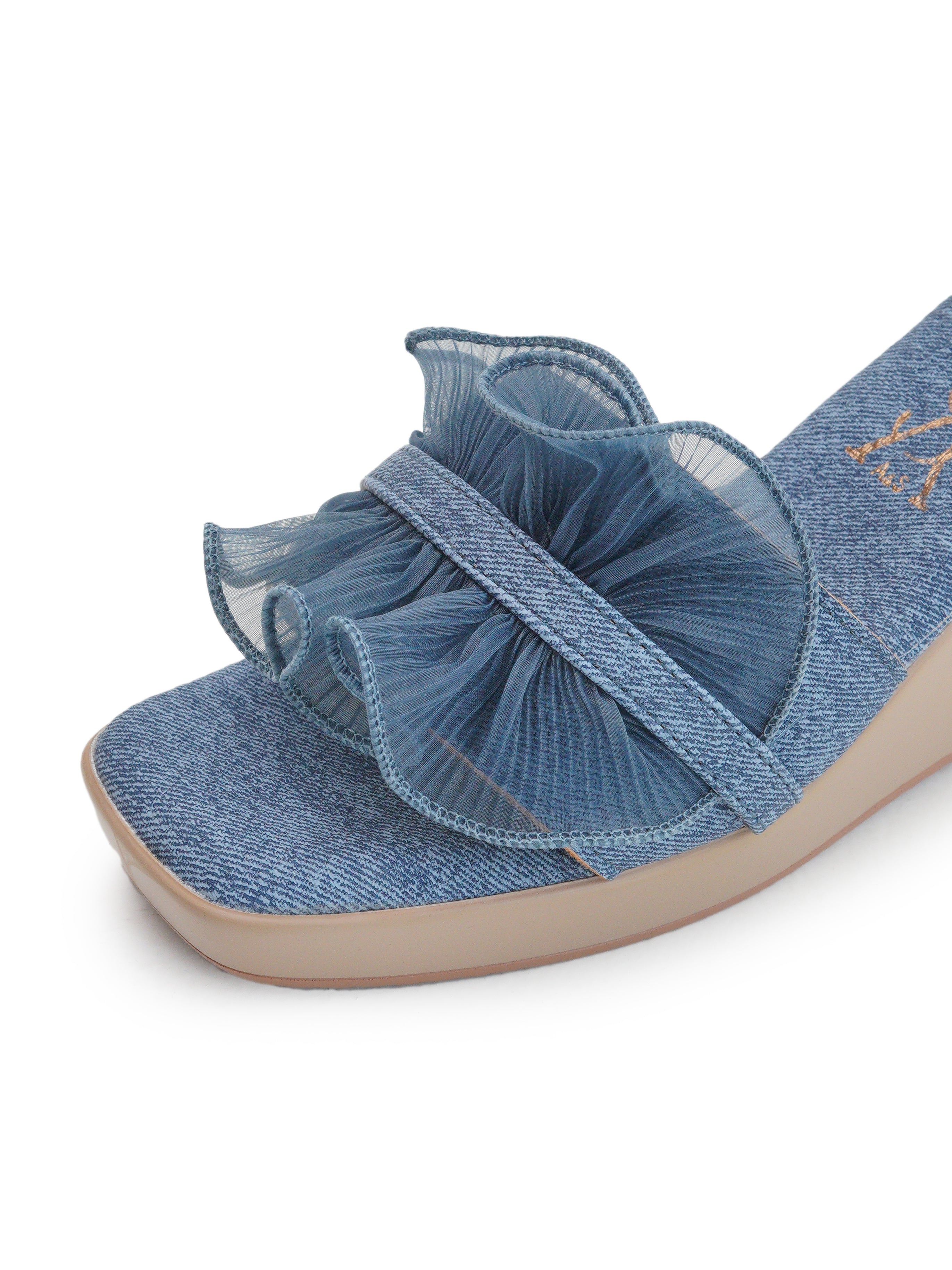 CRINKLED HIGH WEDGES