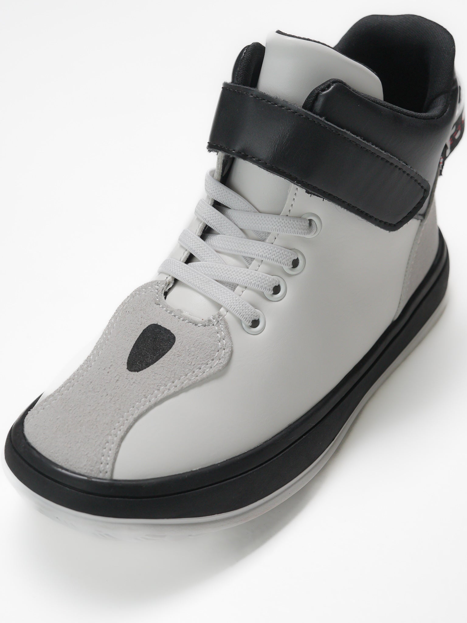 LACE UP STRAP BOOTS