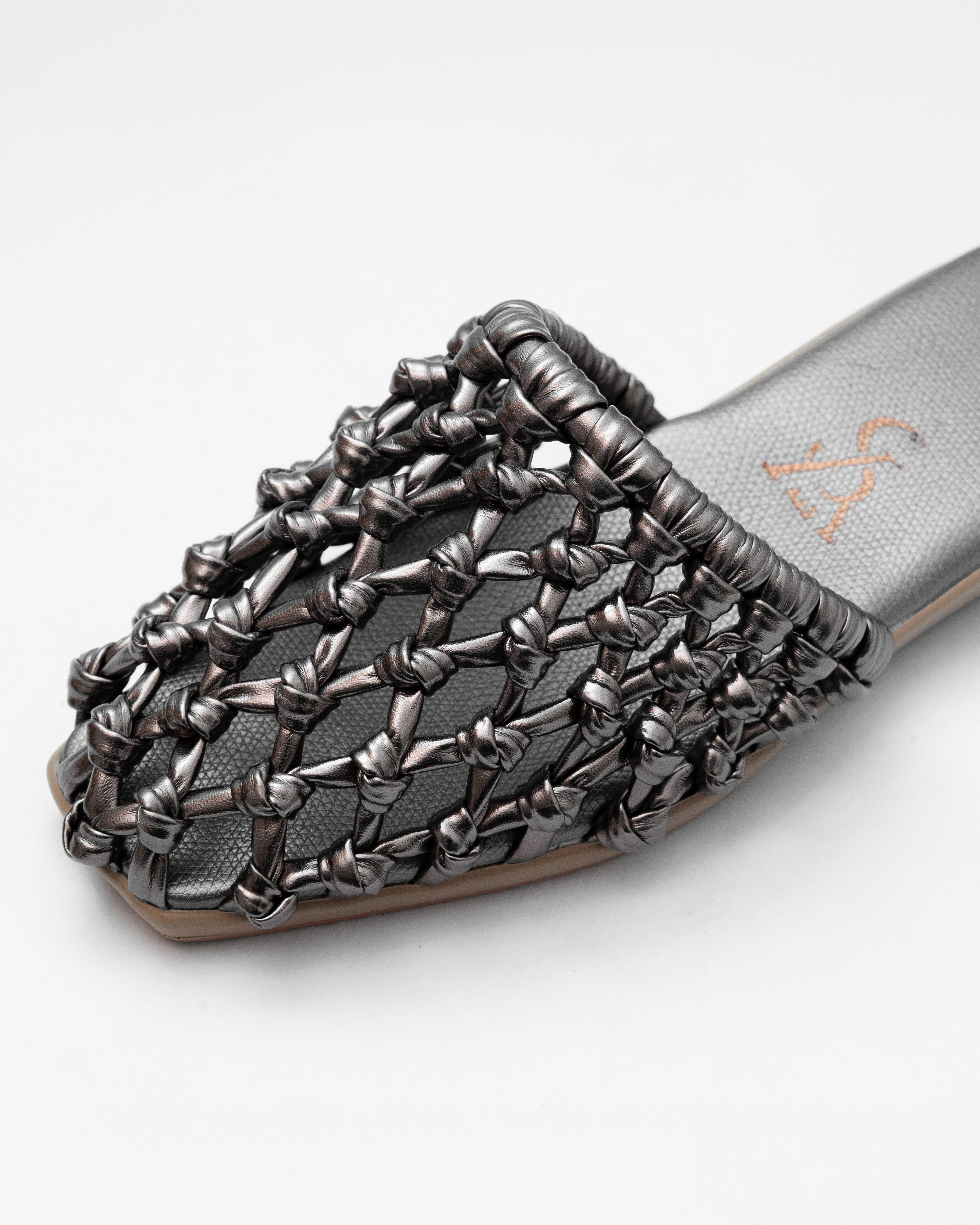 Knot Detail Mules