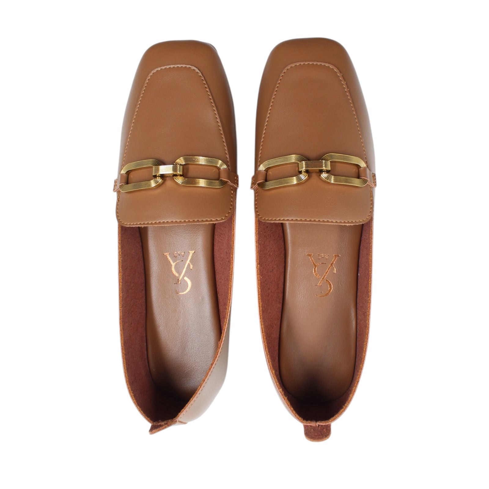 Buckled detail cushioned loafers