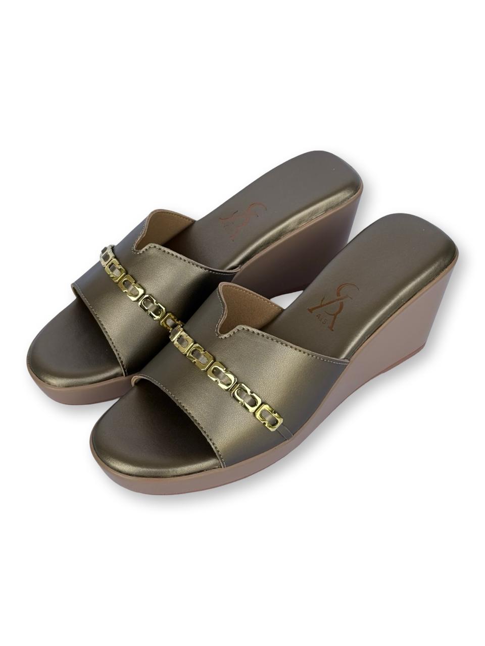 Golden Chain Detail Wedges