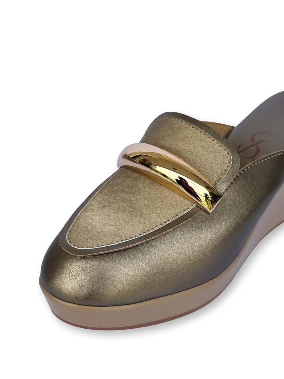 Metallic Tone and Gold Buck Detail Wedges