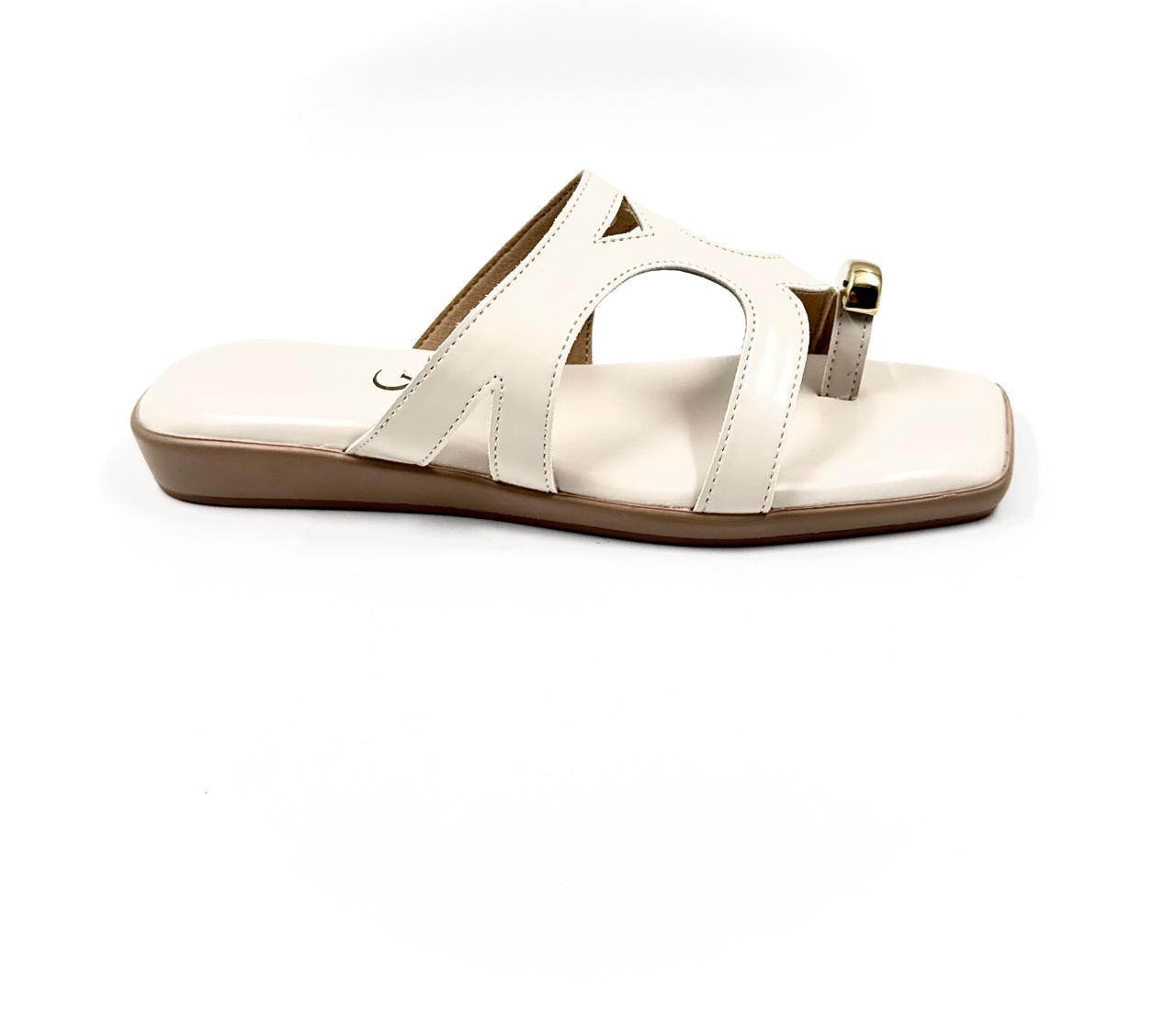 Metallic toe detail cushioned flats