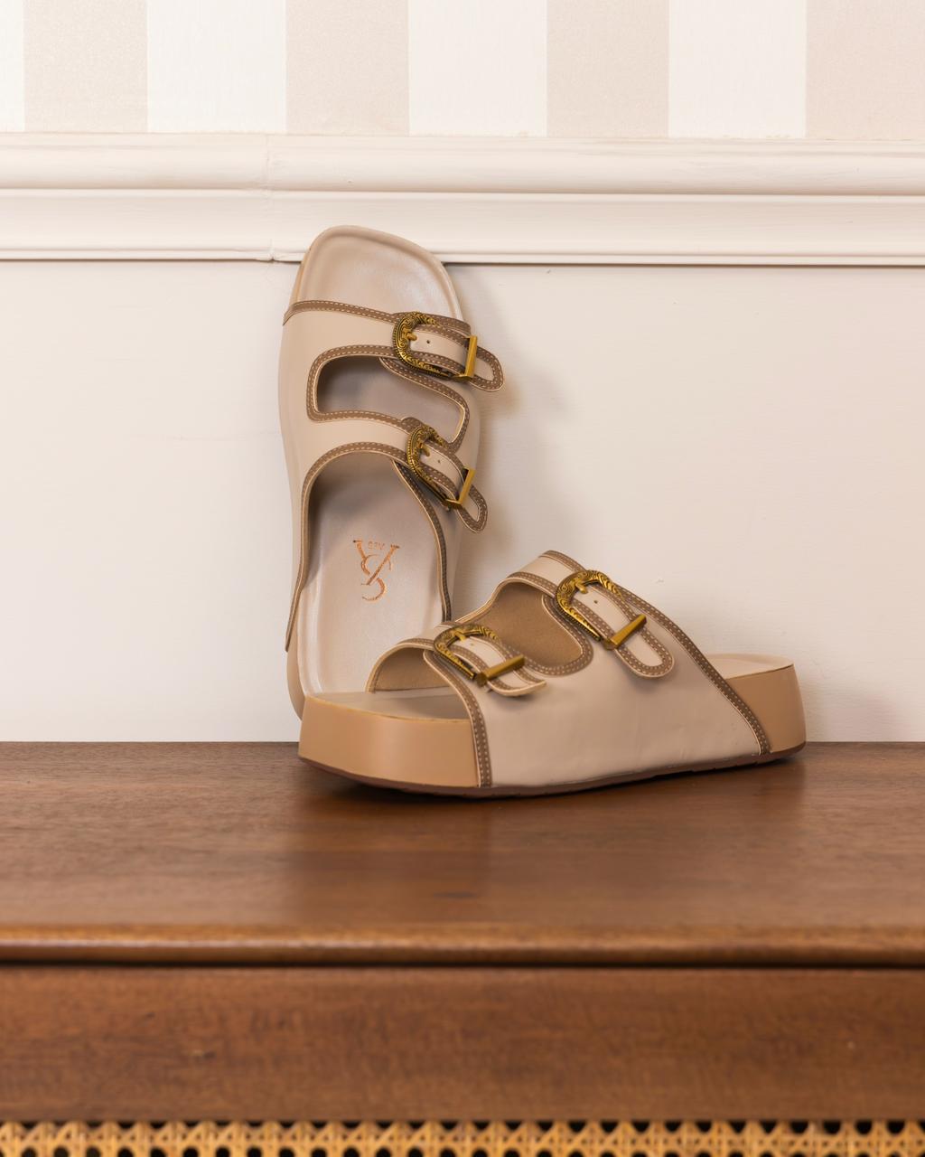 Antique Buckle Detail Chunky Sandals