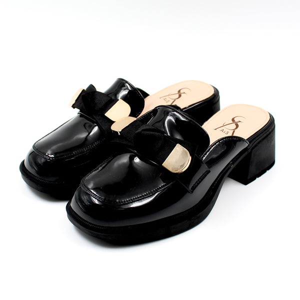 BOW ACCENTED PATENT LEATHER MULES