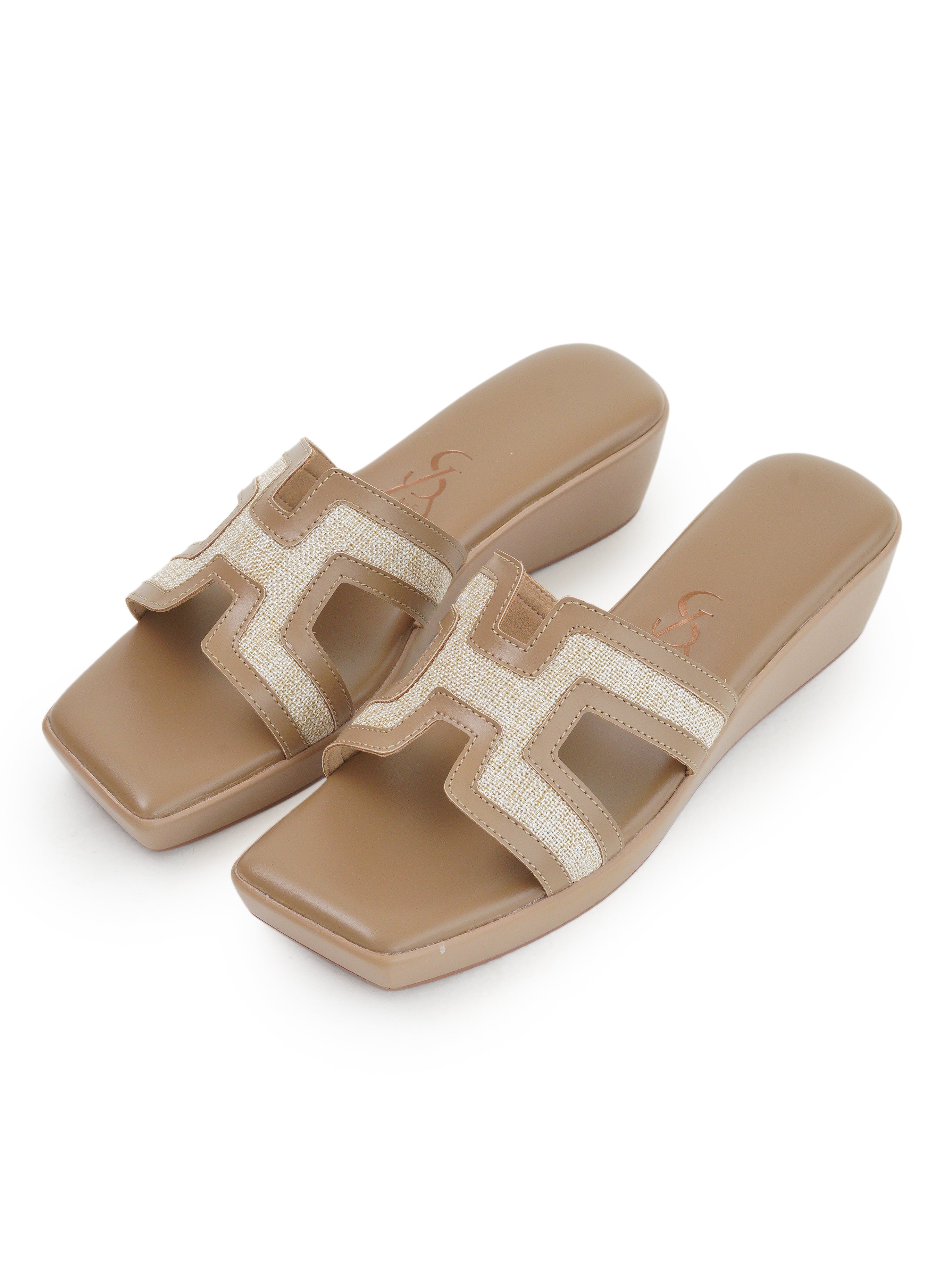 Cut out low wedges