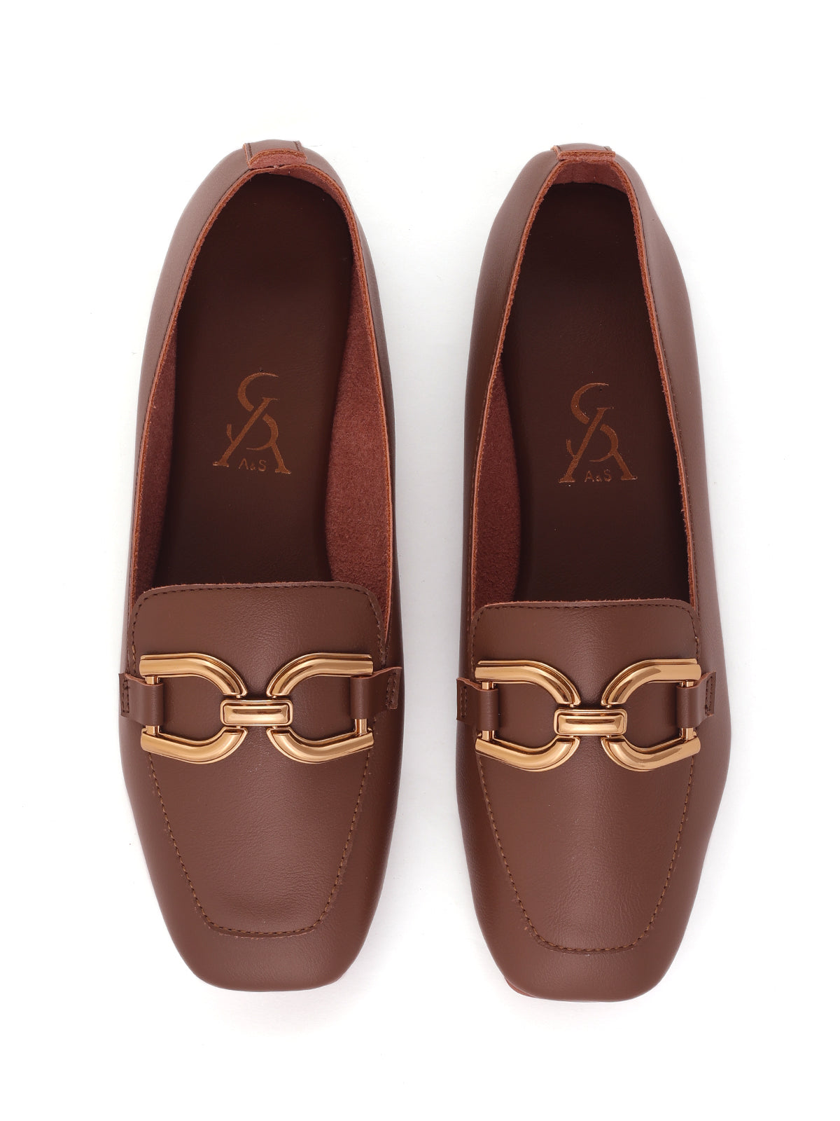 Interlock Chain Detail Flat Loafers