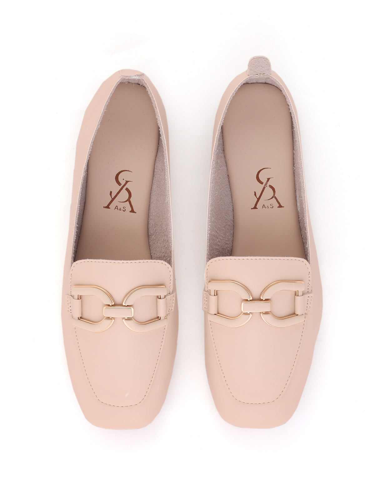 Interlock Chain Detail Loafers
