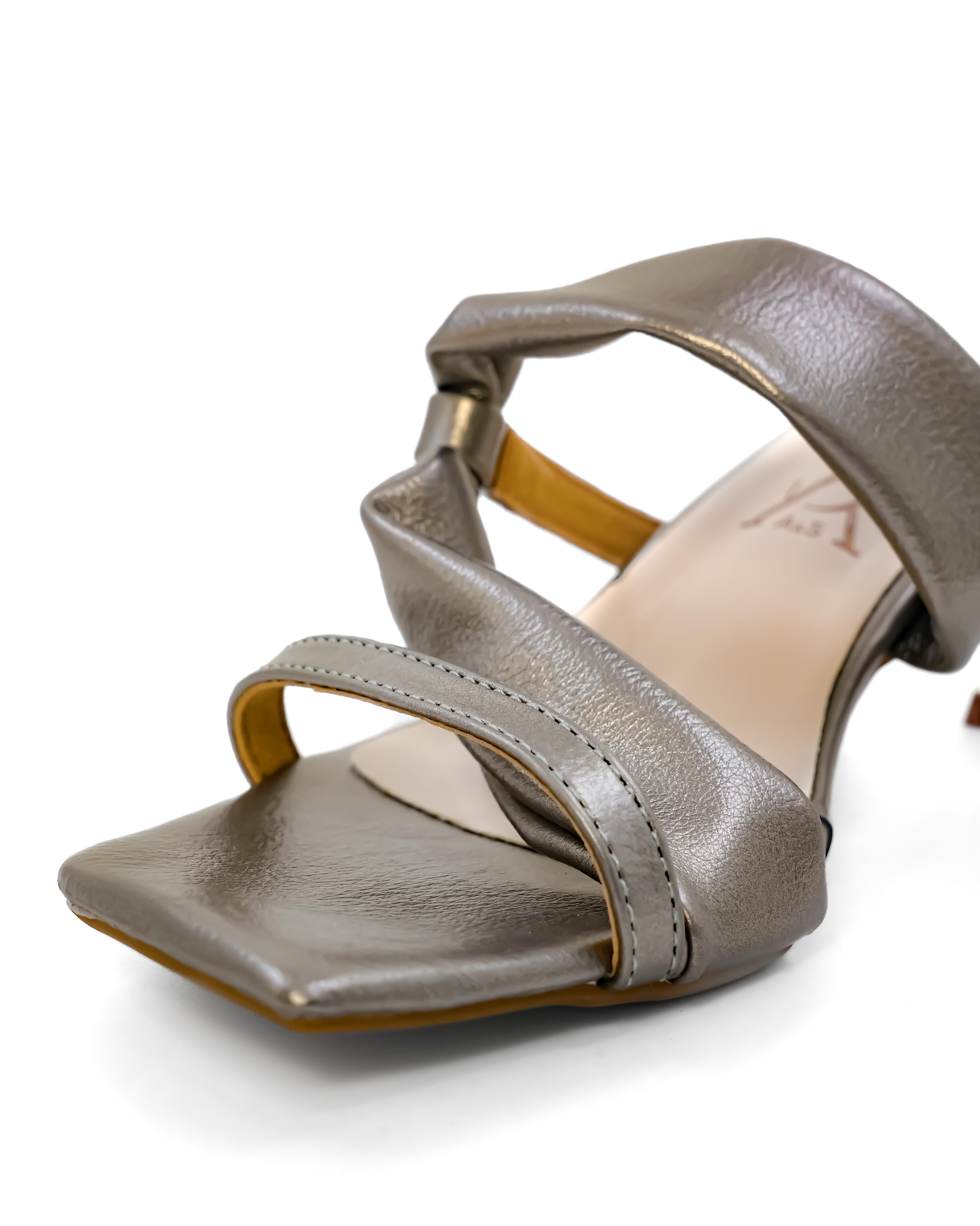 Knotted Strap Detail Kitten Heels