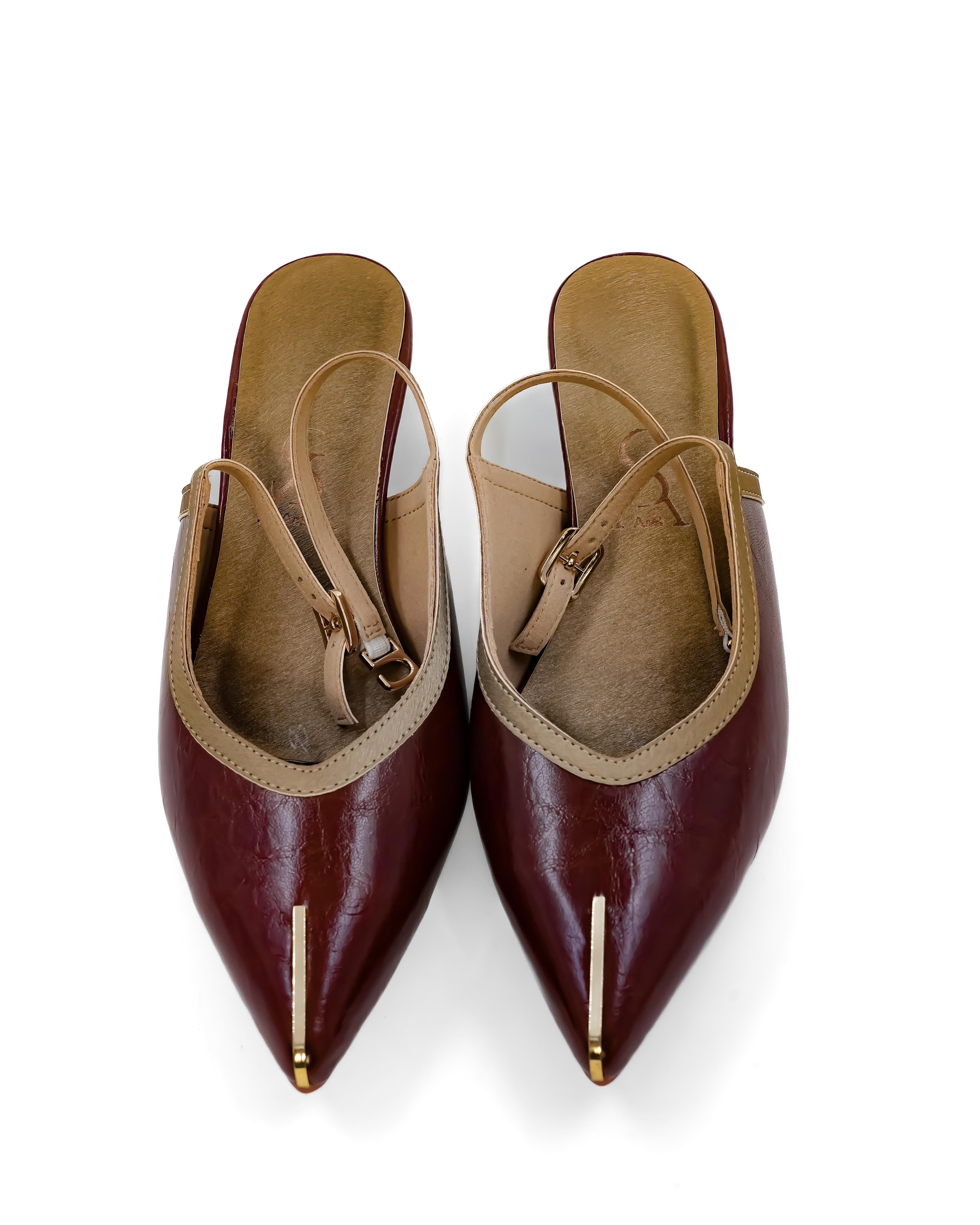 Pointed Toe Detail Kitten Heels