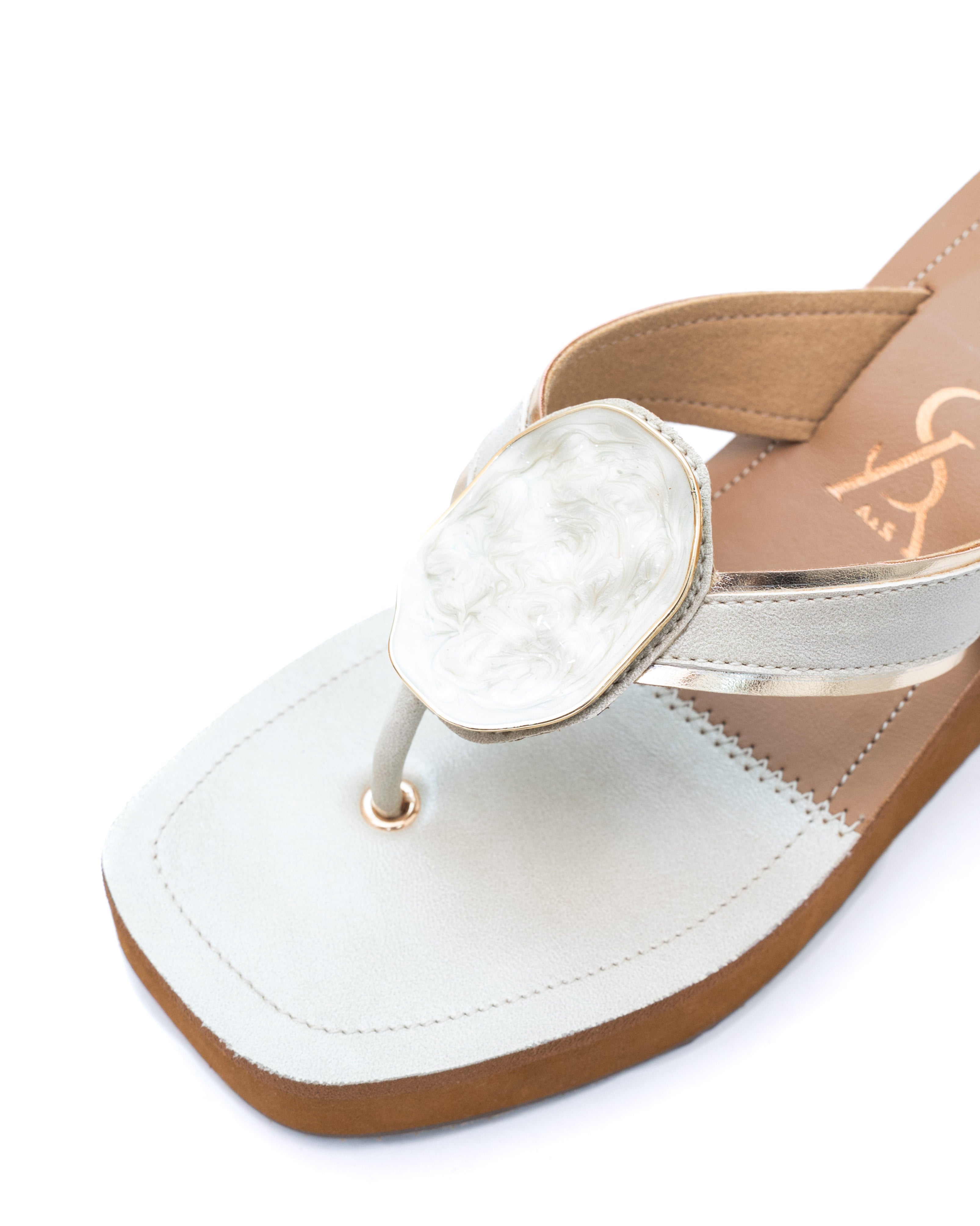 Marble Detail Dual Shade Wedges