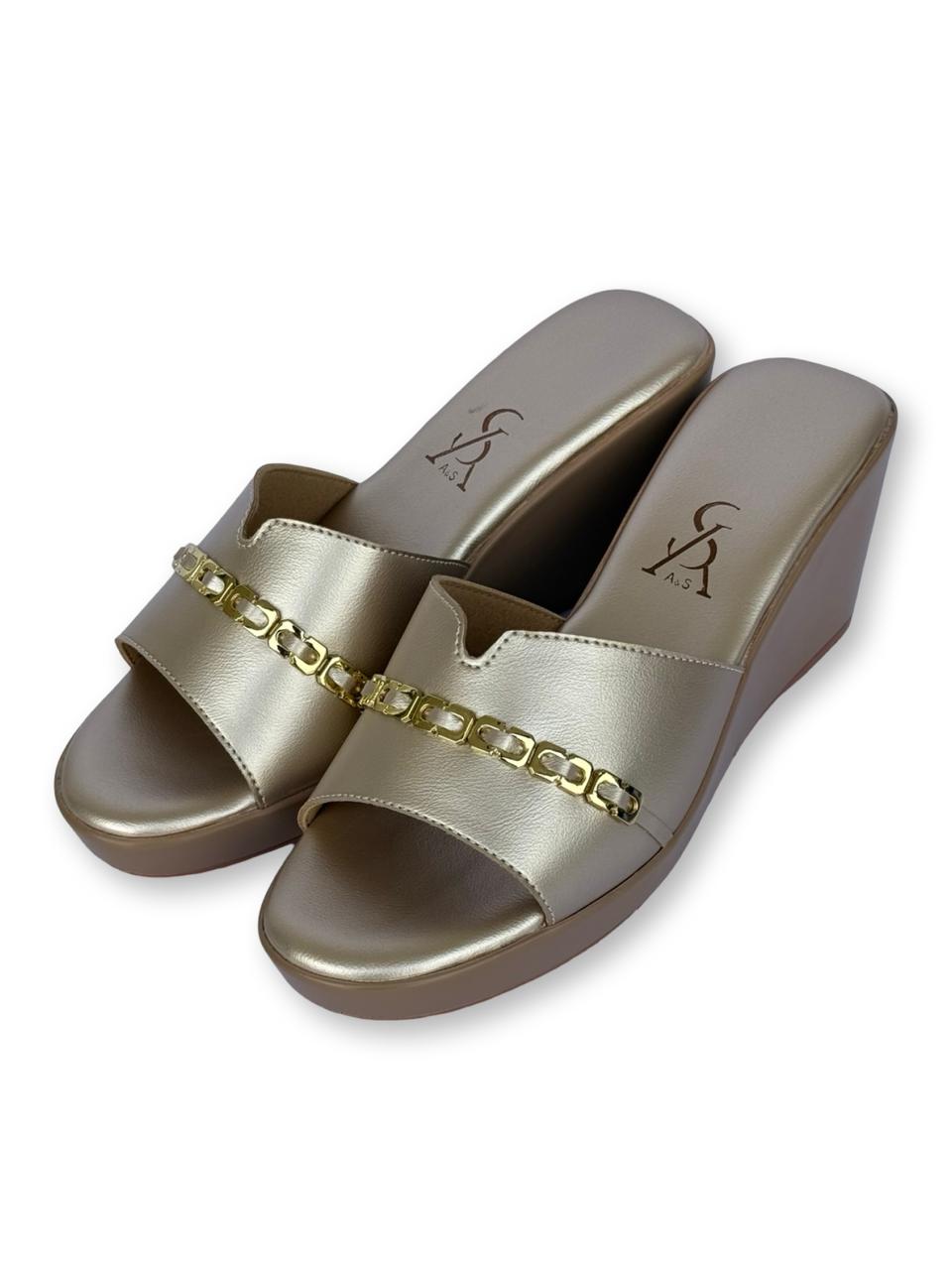 Golden Chain Detail Wedges