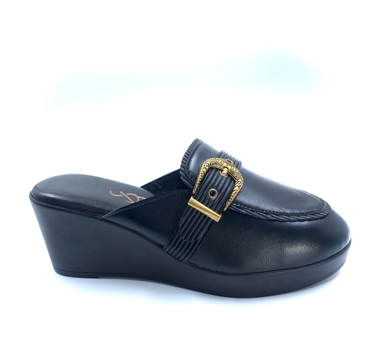 Antique Buckle Detail Wedges