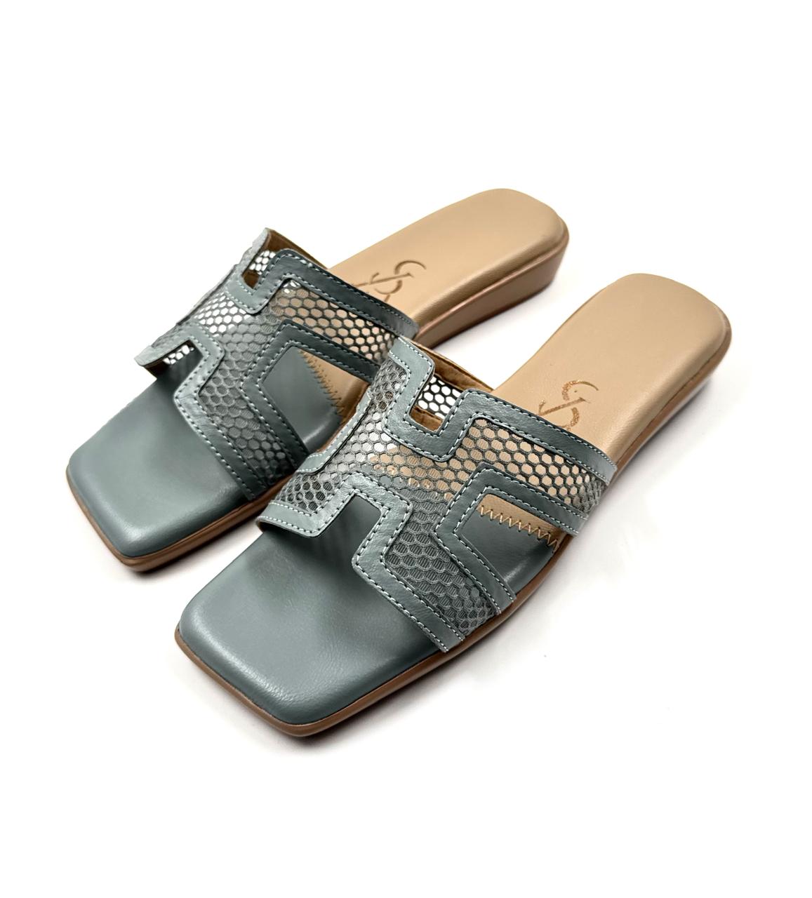 Cutout Cushioned Net Flats